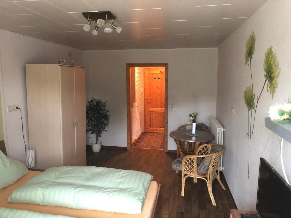 Hotel - Restaurant - Deutsches Haus Neuhutte Zewnętrze zdjęcie
